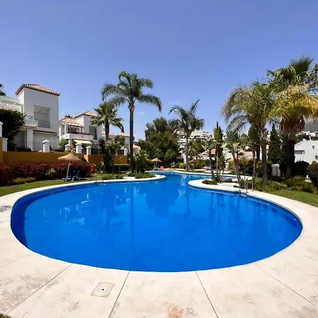Nueva Andalucia Golf, Sun & Relax Holiday home